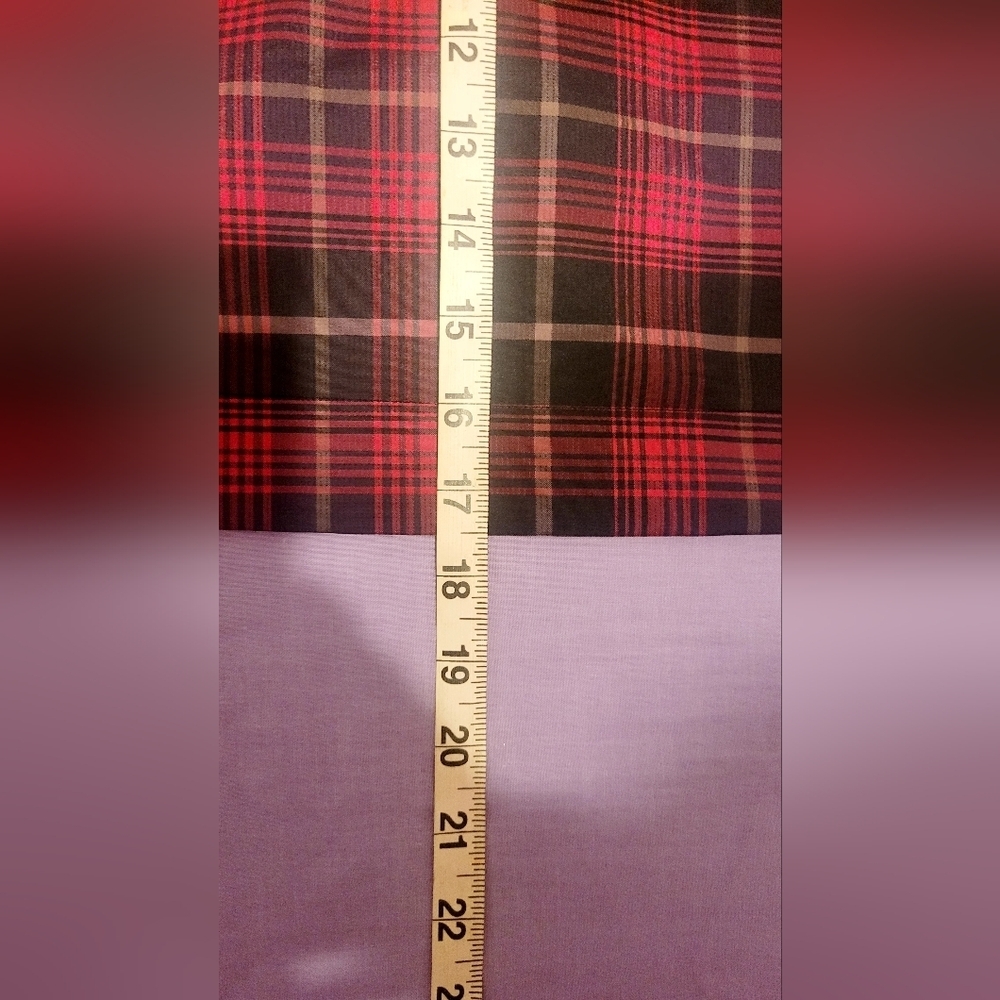Nike Magenta Plum Purple,and Black Plaid Dri Fit Golf Skort. Ladies Size 10 - Picture 9 of 12